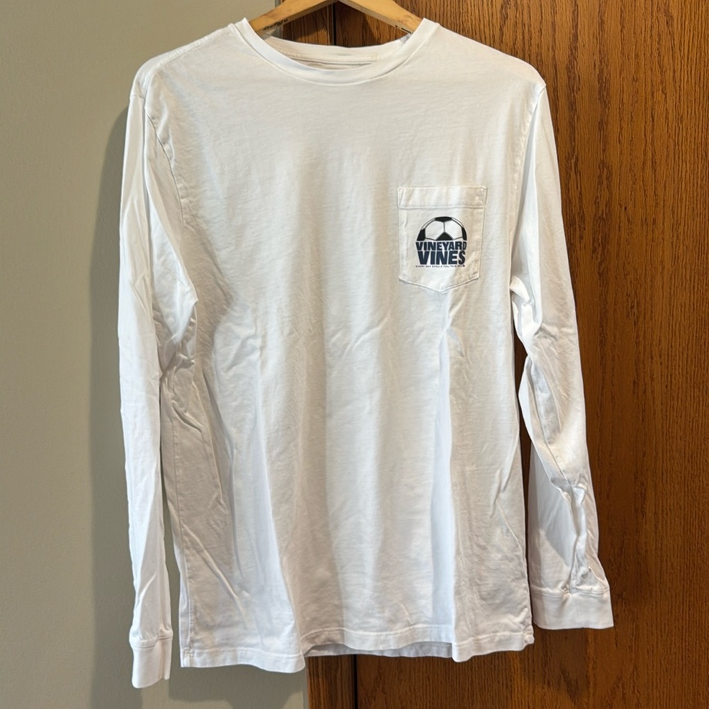 Men’s Vineyard Vines long sleeve soccer theme t-shirt